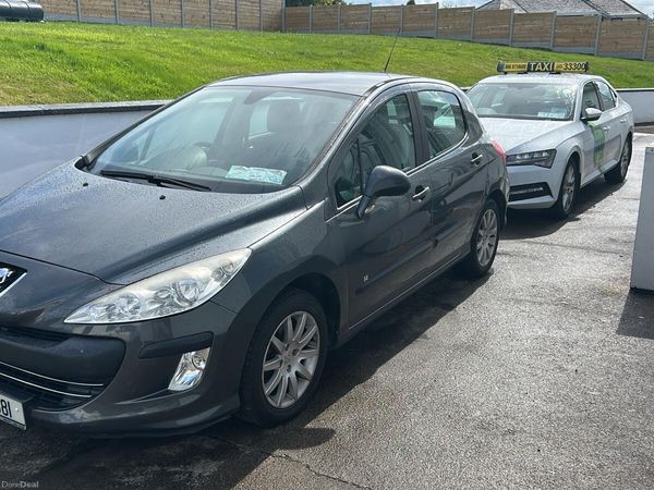 Peugeot 308 Hatchback, Petrol, 2010, Grey