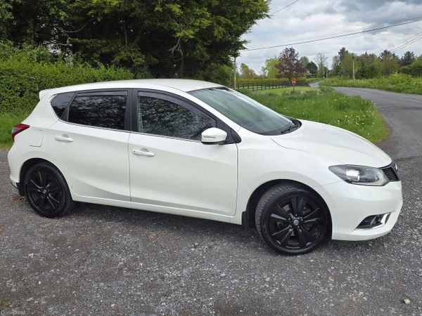 Nissan Pulsar Hatchback, Petrol, 2015, White