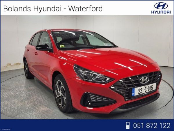 Hyundai i30 Hatchback, Diesel, 2022, Red