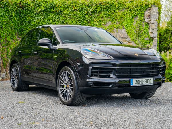 Porsche Cayenne SUV, Petrol Plug-in Hybrid, 2020, Black