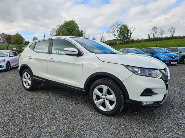 Nissan Qashqai Hatchback, Diesel, 2019, White