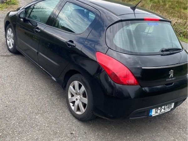 Peugeot 308 Hatchback, Diesel, 2012, Black