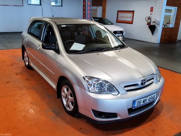 Toyota Corolla Hatchback, Petrol, 2006, Silver