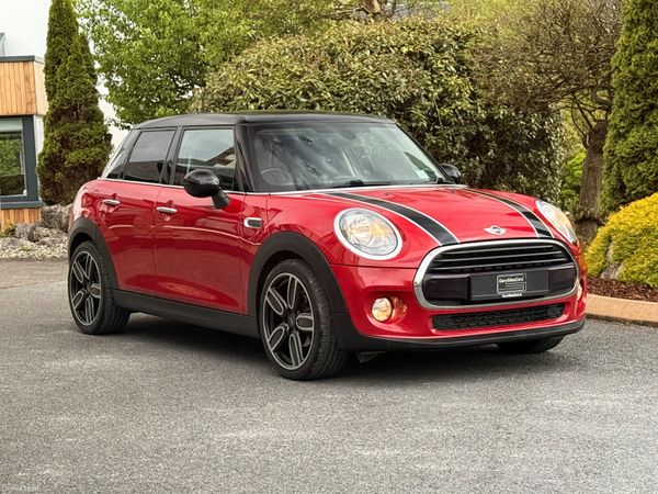 Mini Cooper Hatchback, Petrol, 2018, Red