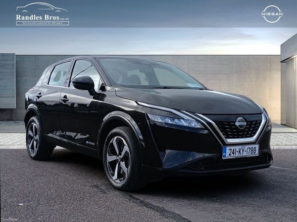Nissan Qashqai MPV, Petrol, 2024, Black