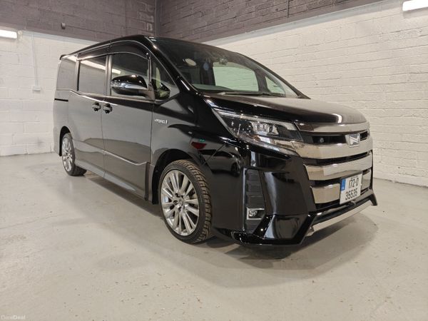 Toyota Noah MPV, Petrol Hybrid, 2017, Black