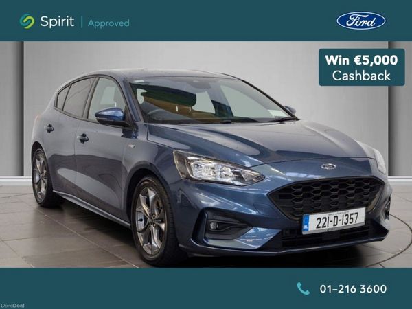 Ford Focus Hatchback, Petrol Hybrid, 2022, Blue