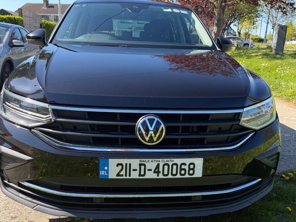 Volkswagen Tiguan SUV, Petrol, 2021, Black