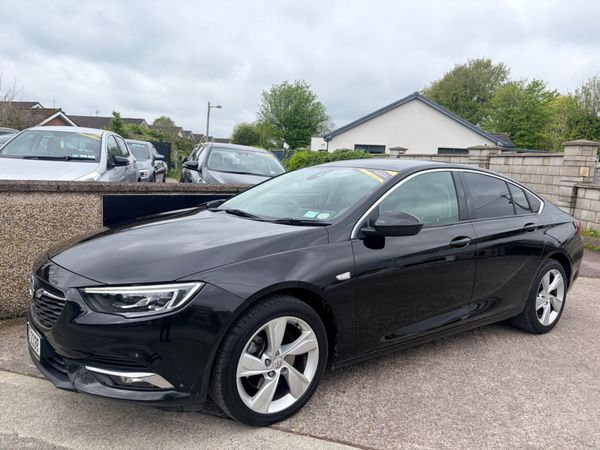Opel Insignia Hatchback, Diesel, 2018, Black