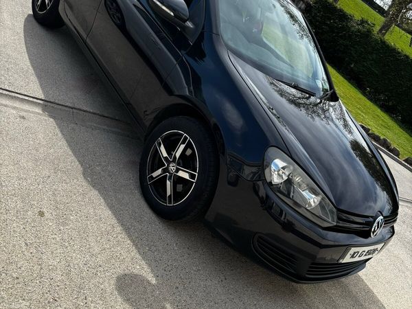 Volkswagen Golf Hatchback, Petrol, 2010, Black