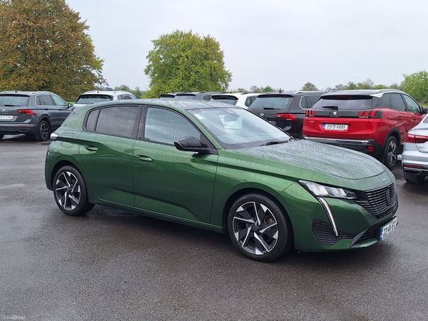 Peugeot 308 Hatchback, Diesel, 2022, Green