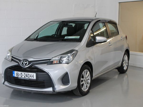 Toyota Yaris Hatchback, Petrol, 2016, Silver