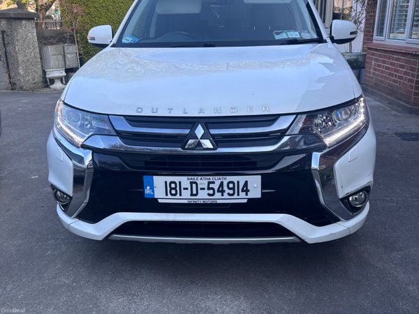 Mitsubishi Outlander SUV, Petrol Plug-in Hybrid, 2018, White