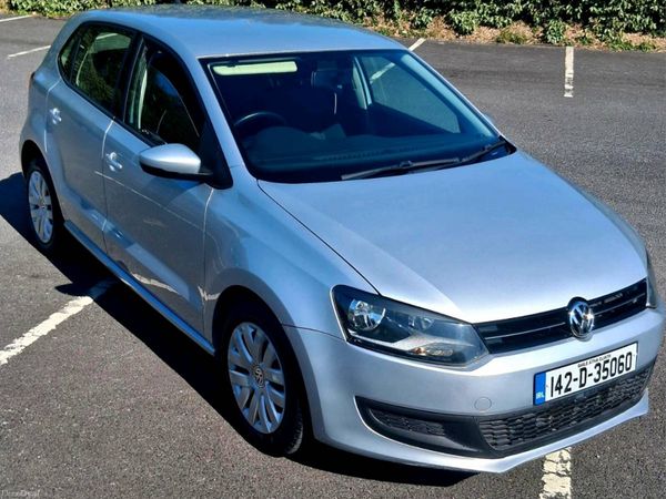 Volkswagen Polo Hatchback, Petrol, 2014, Silver