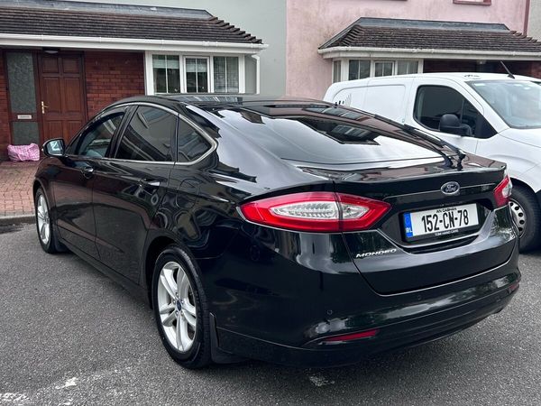 Ford Mondeo Hatchback, Diesel, 2015, Black