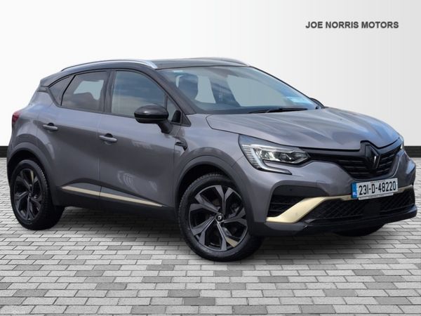 Renault Captur MPV, Petrol Hybrid, 2023, Grey