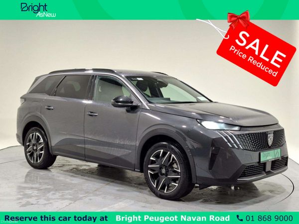 Peugeot 5008 MPV, Petrol, 2025, Grey