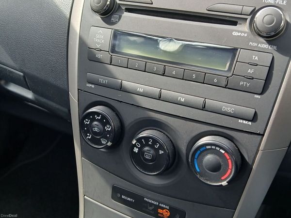 Toyota Corolla Saloon, Diesel, 2007, Silver