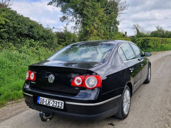 Volkswagen Passat Saloon, Diesel, 2008, Black