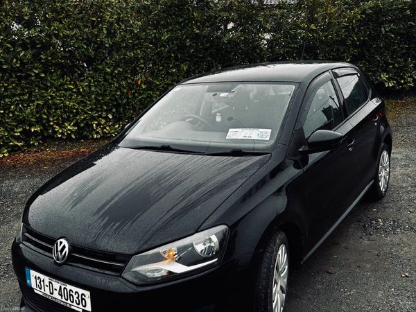 Volkswagen Polo Hatchback, Petrol, 2013, Black