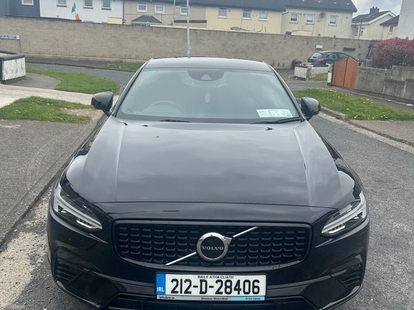Volvo S90 Saloon, Petrol Plug-in Hybrid, 2021, Black