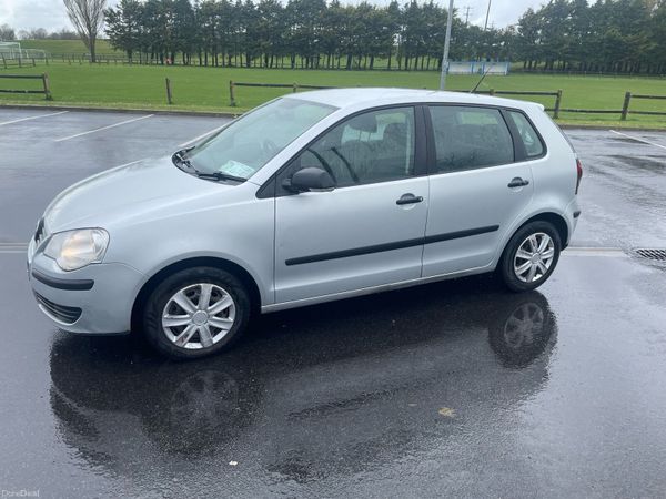 Volkswagen Polo Hatchback, Petrol, 2009, Silver