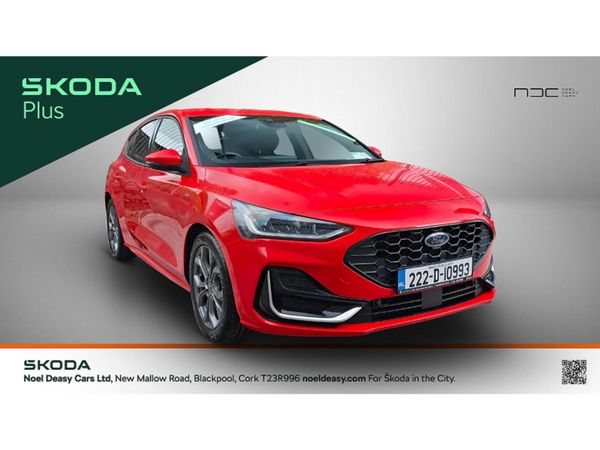 Ford Focus Hatchback, Diesel, 2022, Red