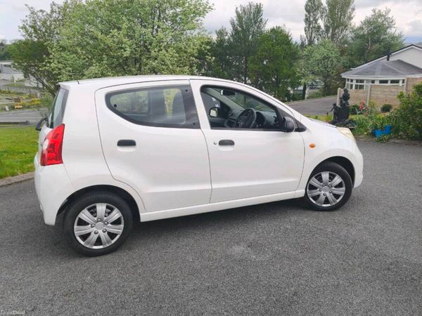 Suzuki Alto Hatchback, Petrol, 2015, White