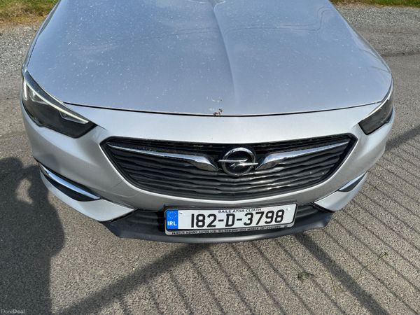 Opel Insignia Hatchback, Diesel, 2018, Grey