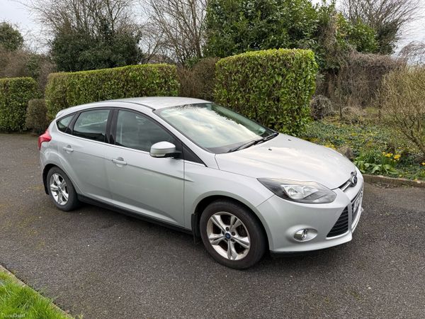 Ford Focus Hatchback, Petrol, 2012, Silver