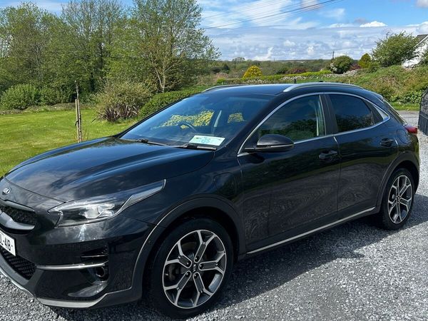 Kia XCeed Hatchback, Petrol Plug-in Hybrid, 2021, Black