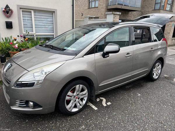 Peugeot 5008 MPV, Diesel, 2010, Grey