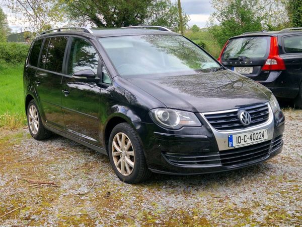 Volkswagen Touran MPV, Diesel, 2010, Black