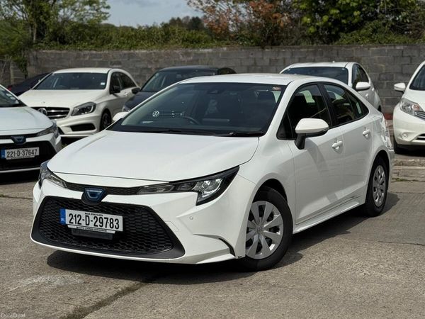 Toyota Corolla Saloon, Petrol Hybrid, 2021, White