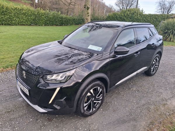 Peugeot 2008 MPV, Petrol, 2023, Black