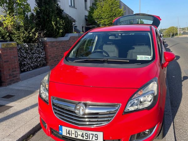 Vauxhall Meriva MPV, Petrol, 2014, Red