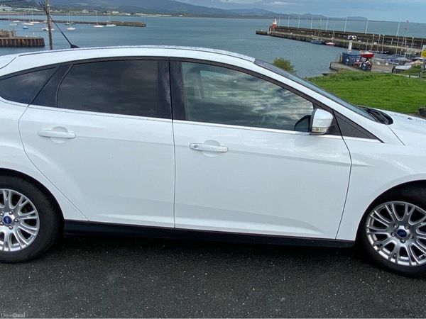 Ford Focus Hatchback, Diesel, 2012, White