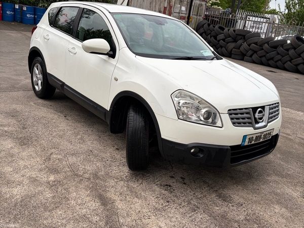 Nissan Qashqai Hatchback, Diesel, 2010, White