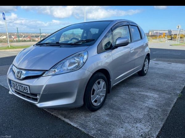 Honda Fit Hatchback, Petrol Hybrid, 2013, Silver