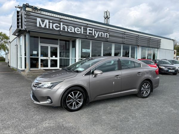 Toyota Avensis Saloon, Diesel, 2015, Bronze