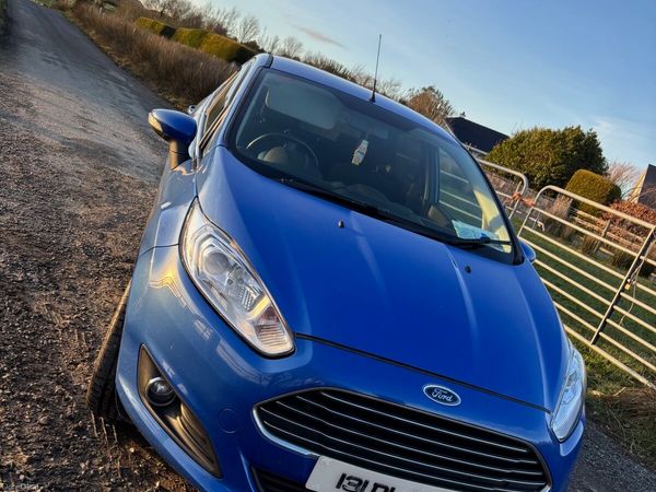Ford Fiesta Hatchback, Petrol, 2013, Blue