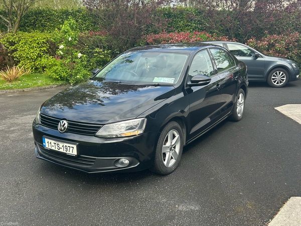 Volkswagen Jetta Saloon, Diesel, 2011, Black