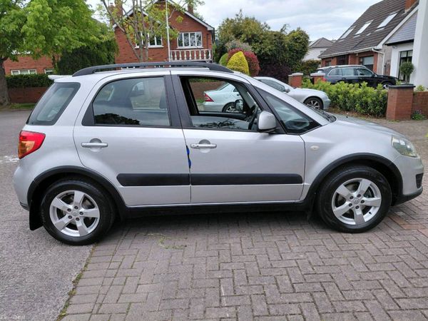 Suzuki SX4 SUV, Petrol, 2013, Silver