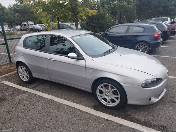 Alfa Romeo 147 Hatchback, Petrol, 2008, Grey