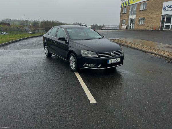 Volkswagen Passat Saloon, Diesel, 2011, Black