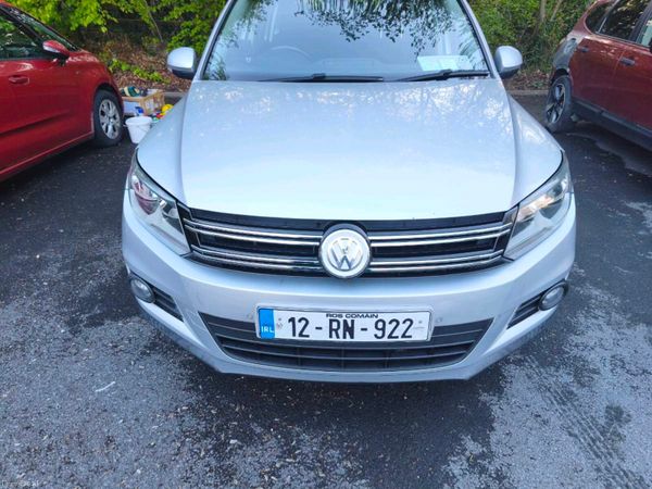 Volkswagen Tiguan SUV, Diesel, 2012, Silver