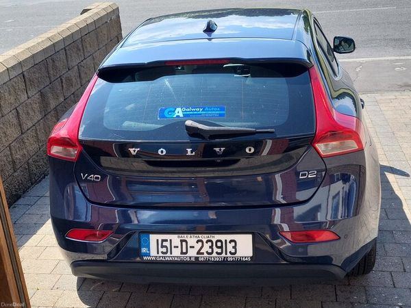 Volvo V40 Hatchback, Diesel, 2015, Blue