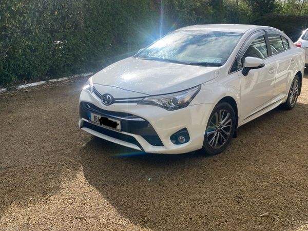 Toyota Avensis Saloon, Diesel, 2016, White
