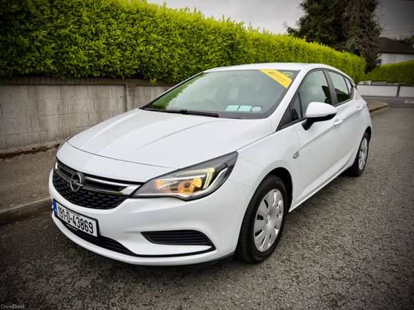 Opel Astra Hatchback, Petrol, 2019, White