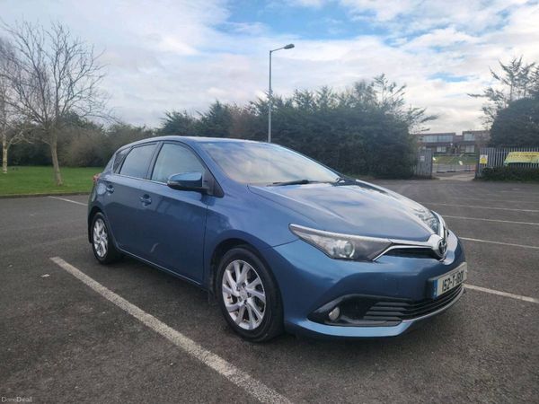 Toyota Auris Hatchback, Diesel, 2015, Blue